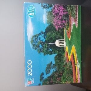 Milton Bradley 2000 Piece Cypress Gardens Landscape puzzle - sealed